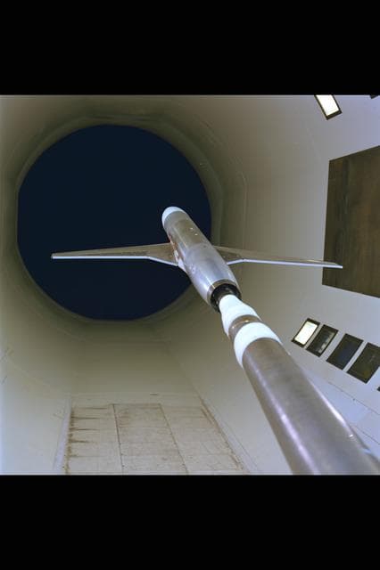NASA image: ARC-1995-AC95-0203-10