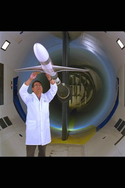NASA image: ARC-1995-AC95-0203-9