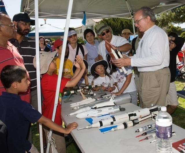 NASA image: ARC-2009-ACD09-0144-091