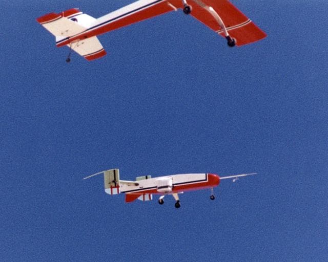 NASA image: EC01-0136-11