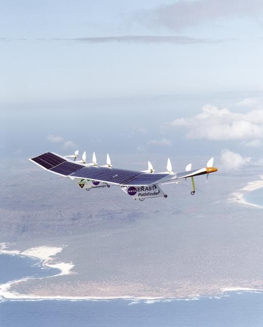 NASA image: Pathfinder-Plus on a flight over Hawaiian island N'ihau