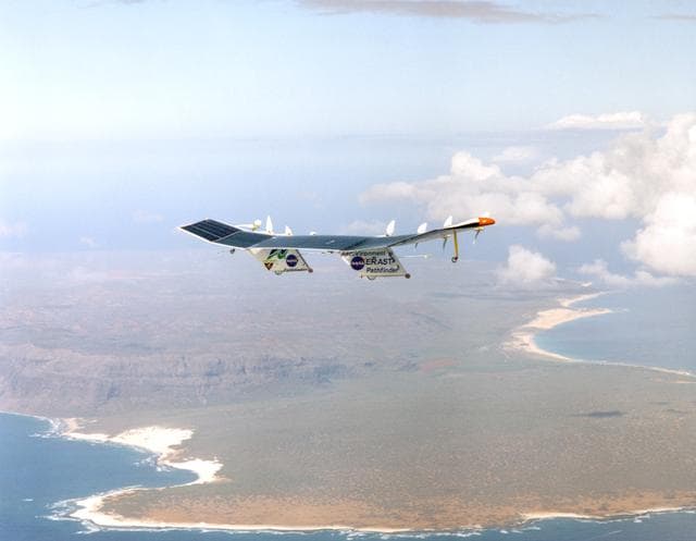 NASA image: Pathfinder-Plus on flight near Hawaiian island N'ihau