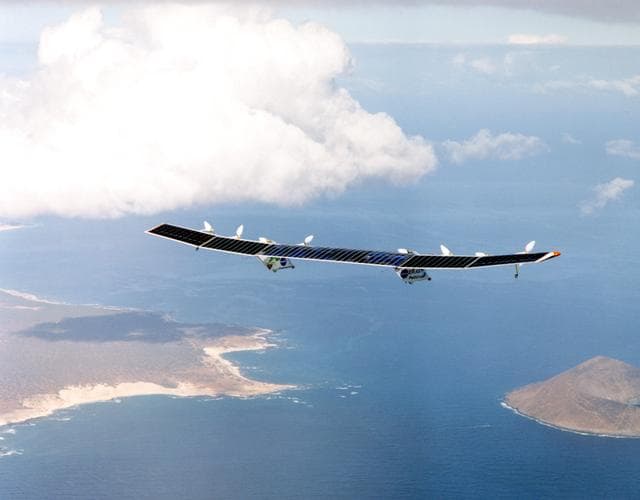 NASA image: Pathfinder-Plus on flight over Hawaiian Islands, with N'ihau and Lehua in the background