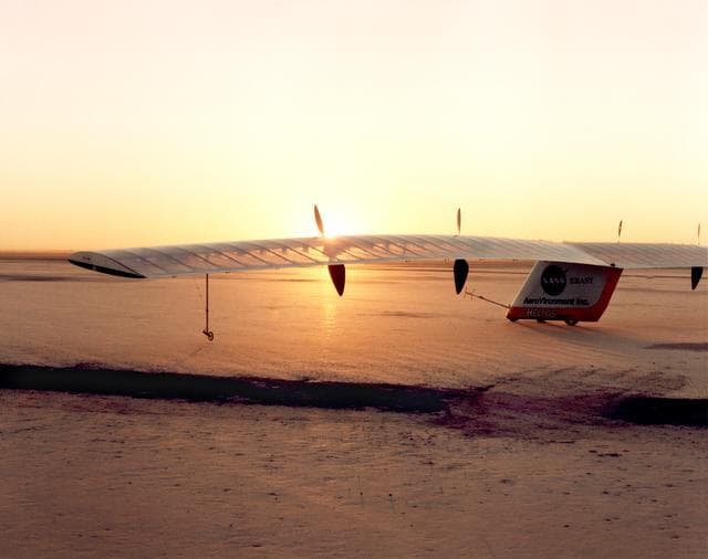 NASA image: EC99-45161-1