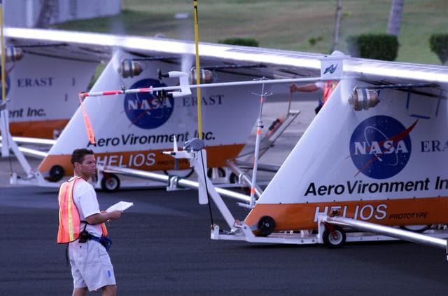 NASA image: ED01-0146-4