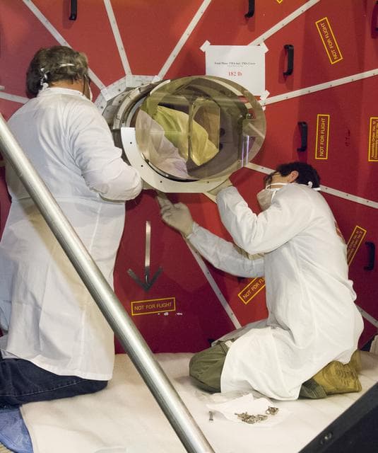 NASA image: Piecing Together SOFIA’s Telescope 