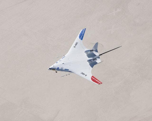 NASA image: Parachute-Deployment Flight Termination System on X-48C 
