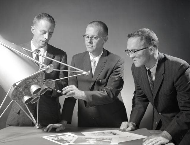 NASA image: NASA ENGINEERS DISCUSSING APOLLO PROJECT