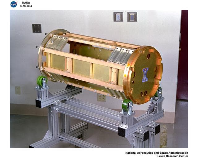 NASA image: GRC-1999-C-00304