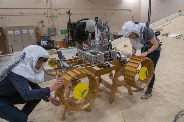 NASA image: Volatiles Investigating Polar Exploration Rover (Viper)