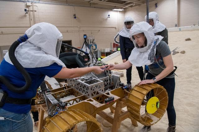 NASA image: Volatiles Investigating Polar Exploration Rover (Viper)