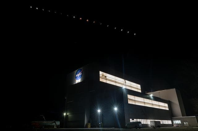 NASA image: Total Lunar Eclipse and Blood Moon 
