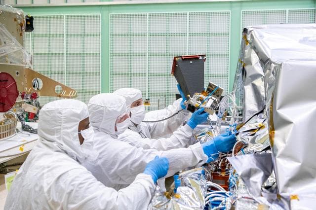 NASA image: OCI Star Tracker Integration