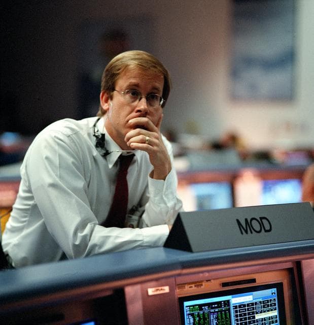 STS-99 launch activities in the MCC during the first try