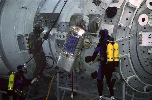 NASA image: Expedition 1 training