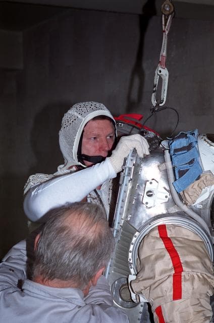 NASA image: Expedition 1 training