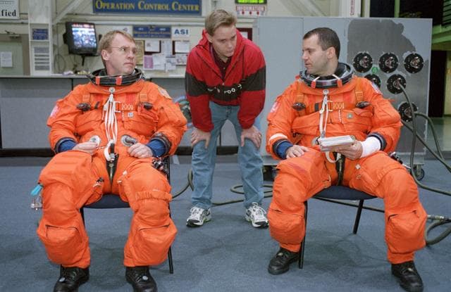 NASA image: STS-102 and Expedition Two ascent training in Building 9