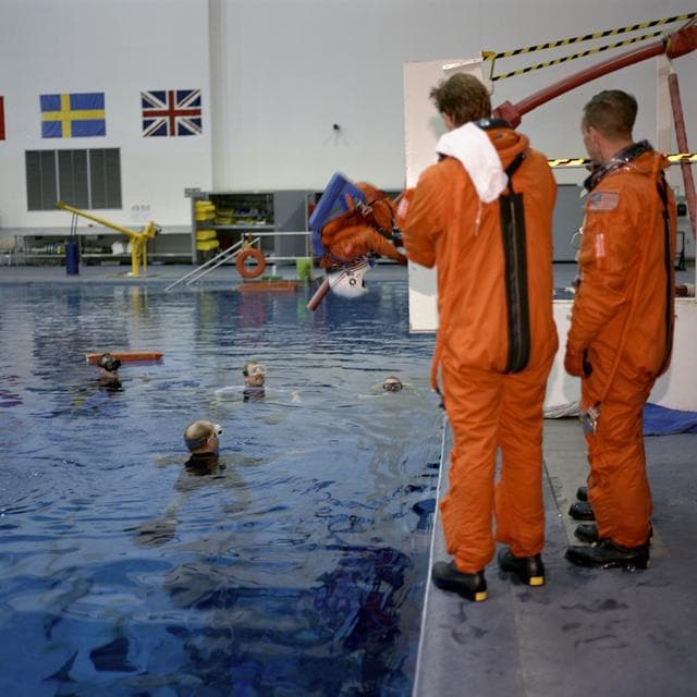 NASA image: STS-104 Preflight Emergency Egress Bailout Training at the NBL