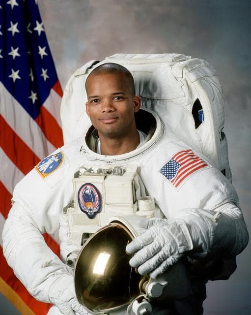 NASA image: Official Photo of Astronaut Robert Curbeam wearing EMU
