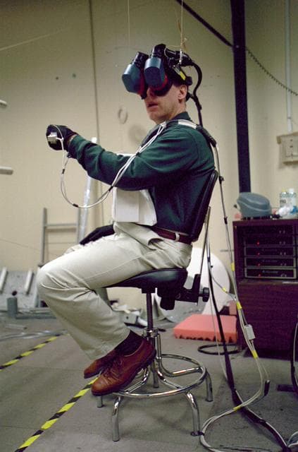 NASA image: STS-105 Crew Training in VR Lab