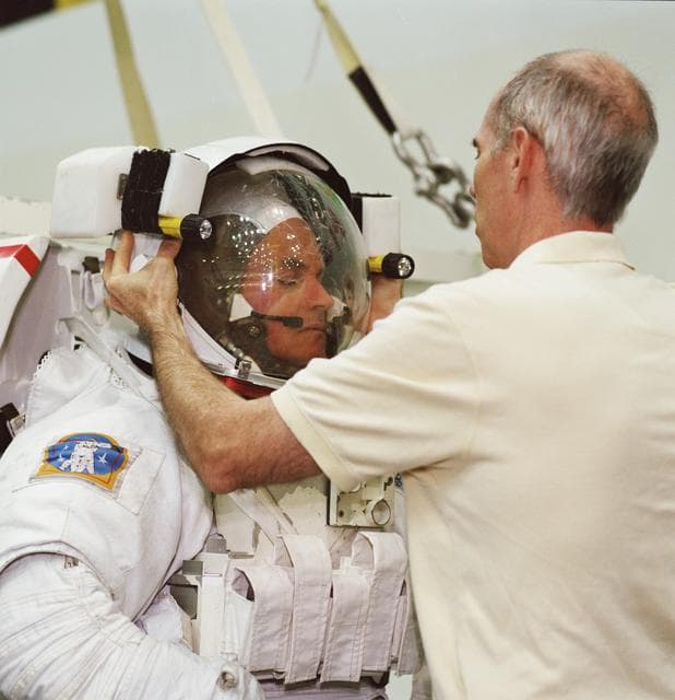 NASA image: STS-105 EVA