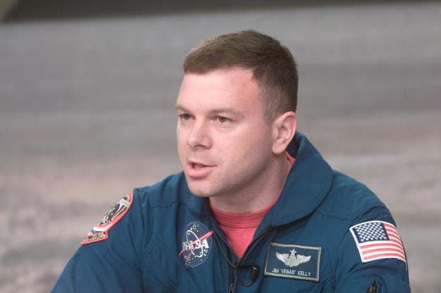 NASA image: Photographic coverage of STS-102 Preflight Press Briefings