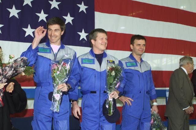 NASA image: STS-102 / Expedition 1 Crew Return Ceremony at Ellington Field.