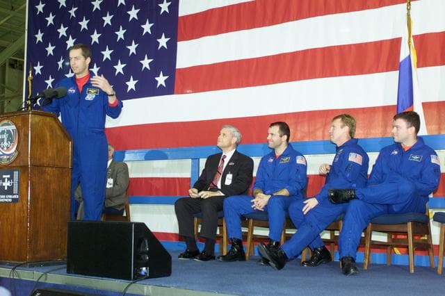 NASA image: STS-102 / Expedition 1 Crew Return Ceremony at Ellington Field.