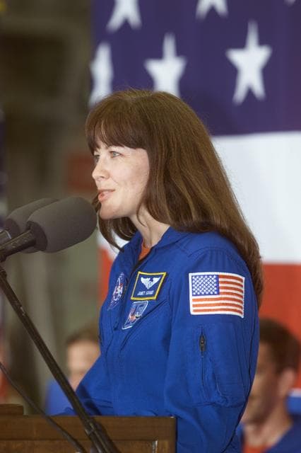 NASA image: STS-104 Crew Return, Ellington Field, Building 990