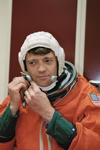 NASA image: STS-112 Preflight Emergency Egress Training