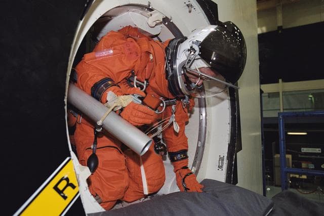 NASA image: STS-112 Preflight Emergency Egress Training