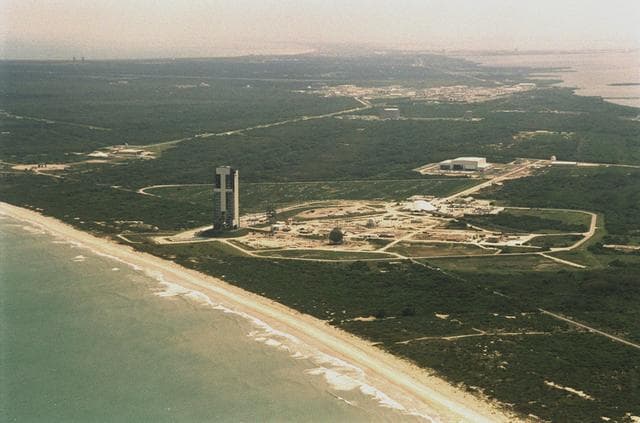 NASA image: KSC-00PP-0432