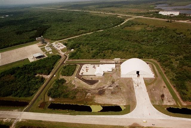 NASA image: KSC-00PP-0438