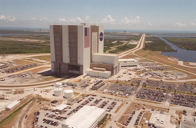 NASA image: KSC-00PP-0726