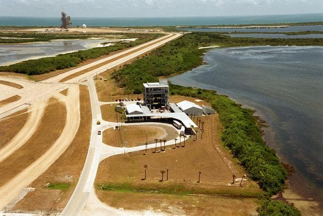 NASA image: KSC-00PP-0741