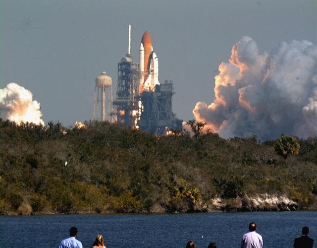 NASA image: KSC-00padig004