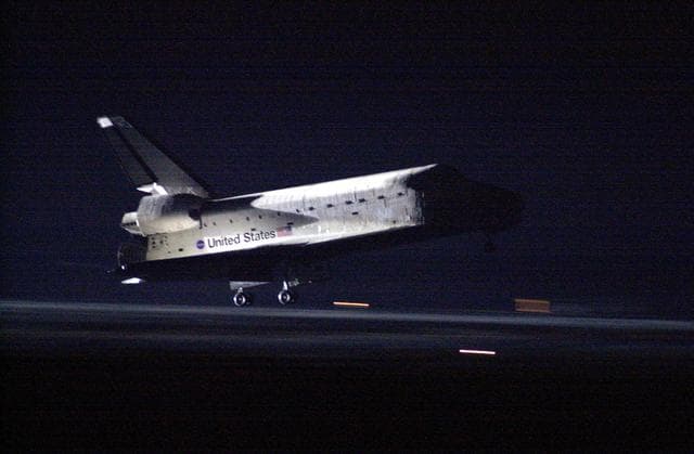 NASA image: KSC-00padig027