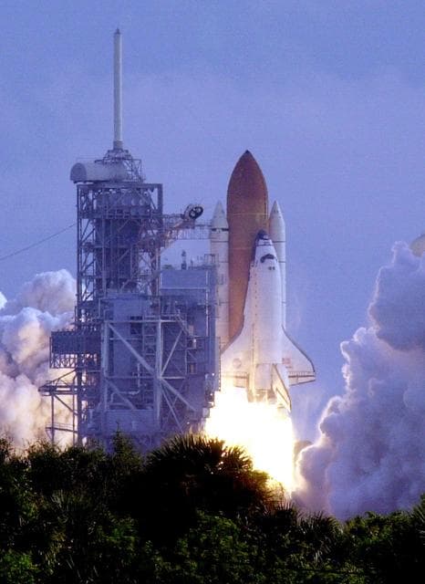 NASA image: KSC-00padig030