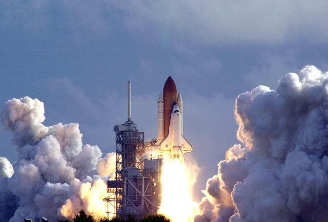 NASA image: KSC-00padig032
