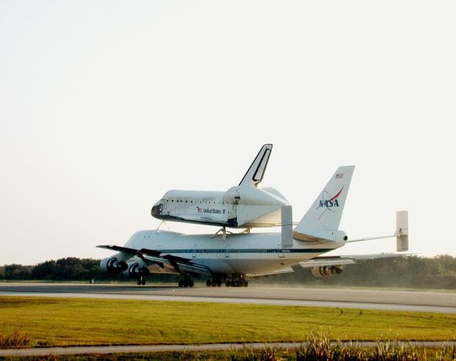 NASA image: KSC-00padig079