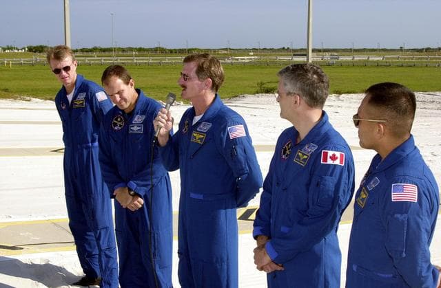NASA image: KSC-00padig084