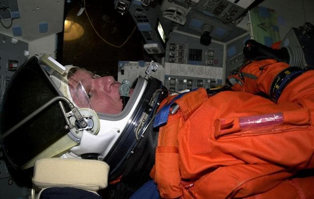 NASA image: KSC-00padig090