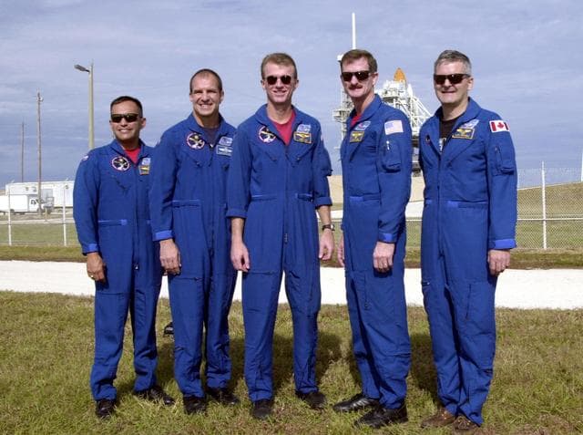 NASA image: KSC-00padig110