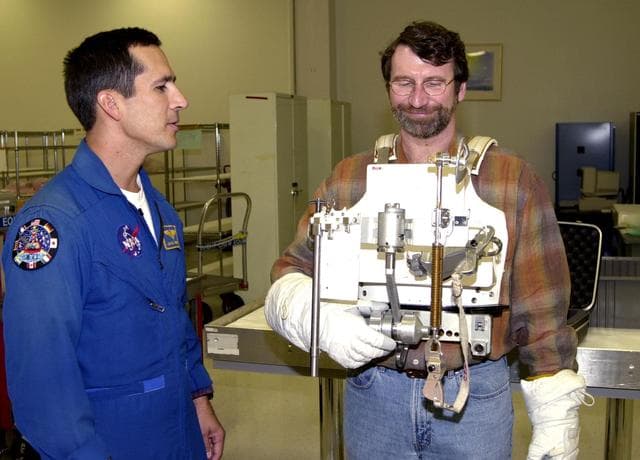 NASA image: KSC-00padig128