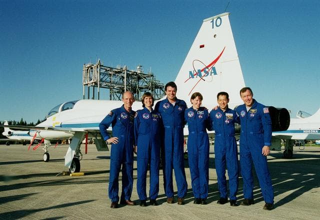 NASA image: KSC-00pp0009