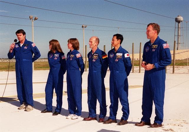 NASA image: KSC-00pp0042