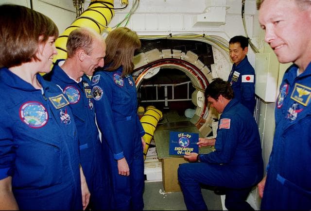 NASA image: KSC-00pp0046