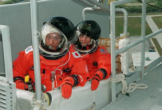 NASA image: KSC-00pp0072