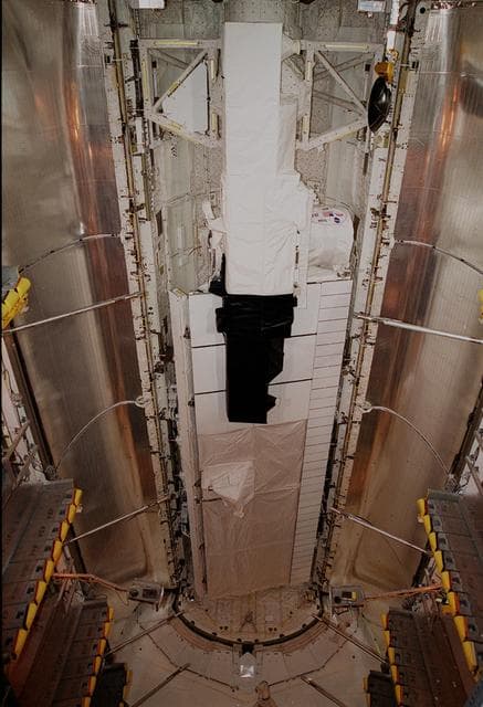 NASA image: KSC-00pp0088