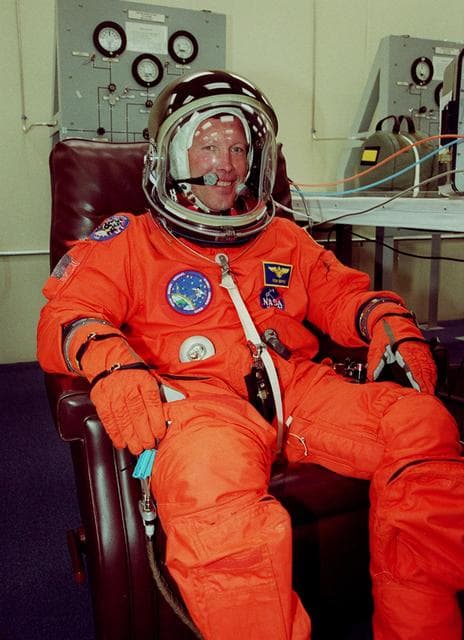 NASA image: KSC-00pp0121